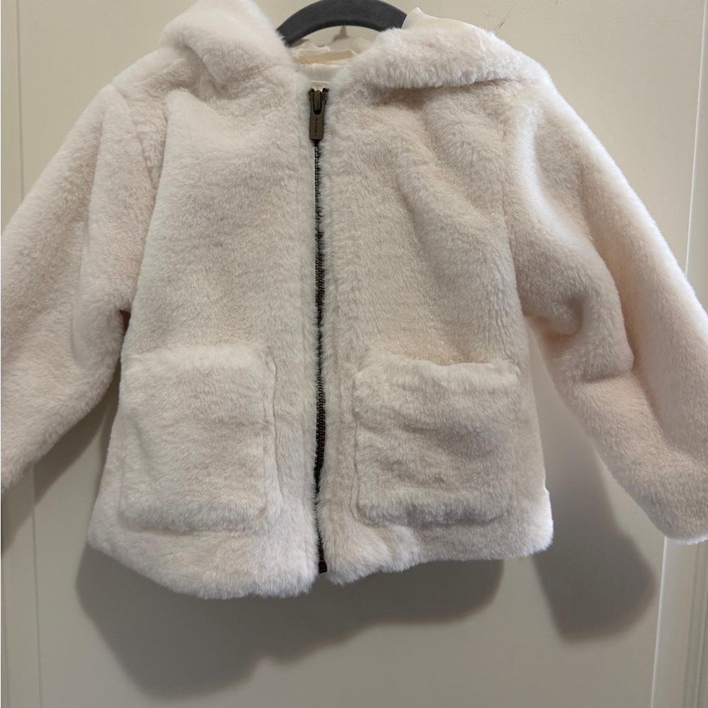 Old Navy Kids Cream Puffer Jacket